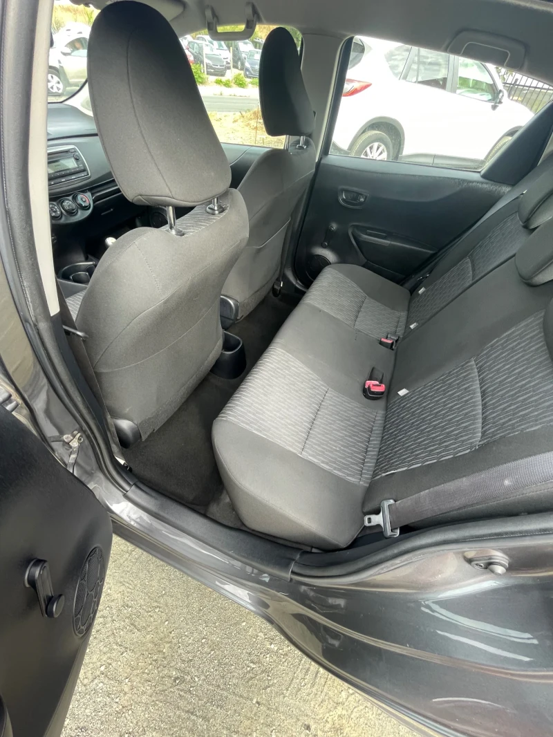 Toyota Yaris 1.4D-90к.с., снимка 10 - Автомобили и джипове - 51324437