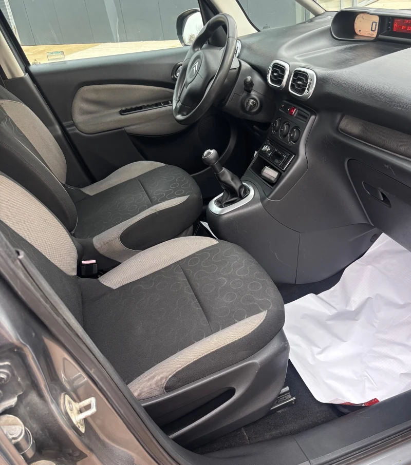 Citroen C3 Picasso 1.4i, снимка 9 - Автомобили и джипове - 52634355