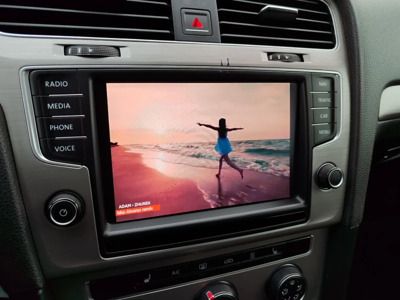 VW Golf 2.0tdi 150hp DSG 6, снимка 17 - Автомобили и джипове - 52776747