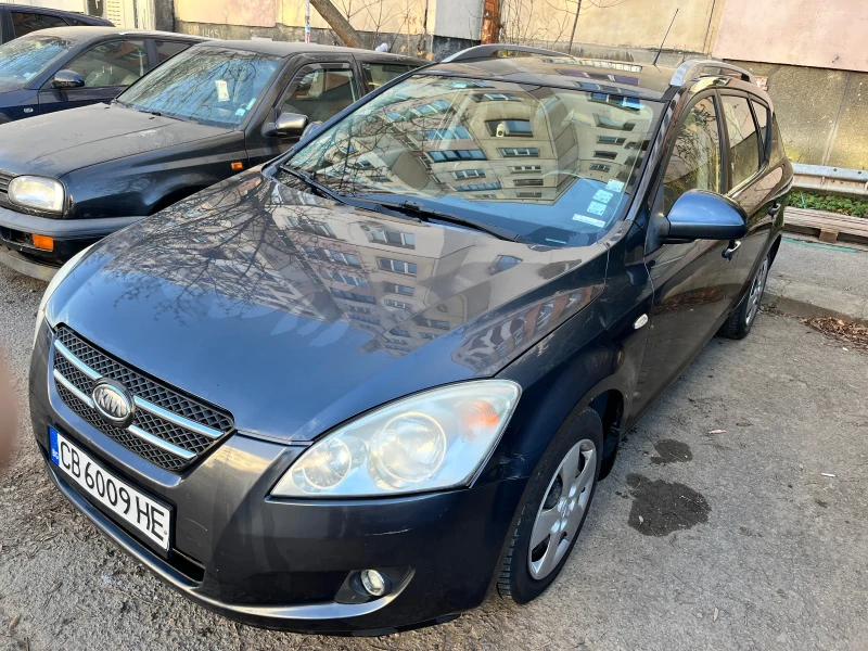 Kia Ceed 1.6 SW, снимка 7 - Автомобили и джипове - 52850562