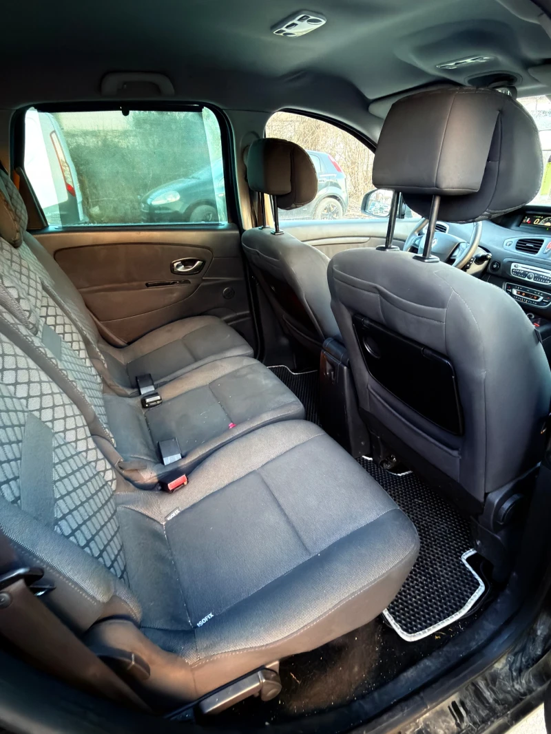 Renault Grand scenic 1.5dci 7местен, снимка 10 - Автомобили и джипове - 53167570