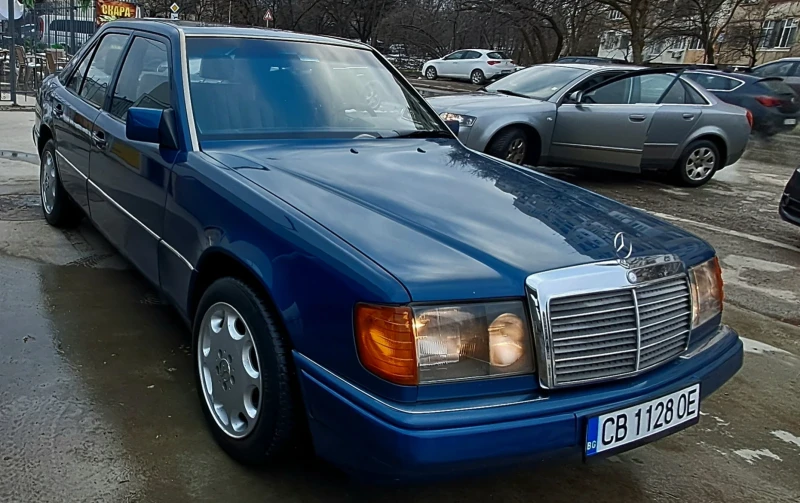Mercedes-Benz 124 300D Automat 32000km! ЧИСТО НОВ AMG ПАКЕТ В ЦЕНАТА, снимка 3 - Автомобили и джипове - 53585103