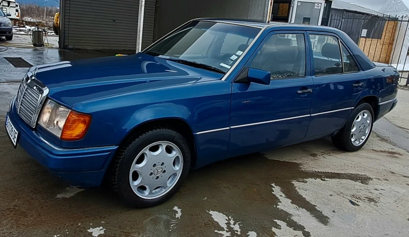 Mercedes-Benz 124 300D Automat 32000km! ЧИСТО НОВ AMG ПАКЕТ В ЦЕНАТА, снимка 5 - Автомобили и джипове - 53585103