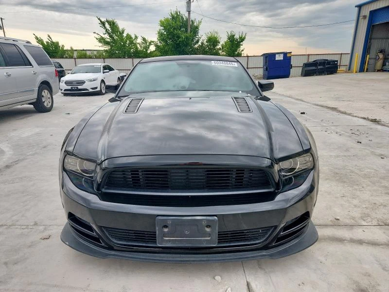 Ford Mustang GT - изображение 6