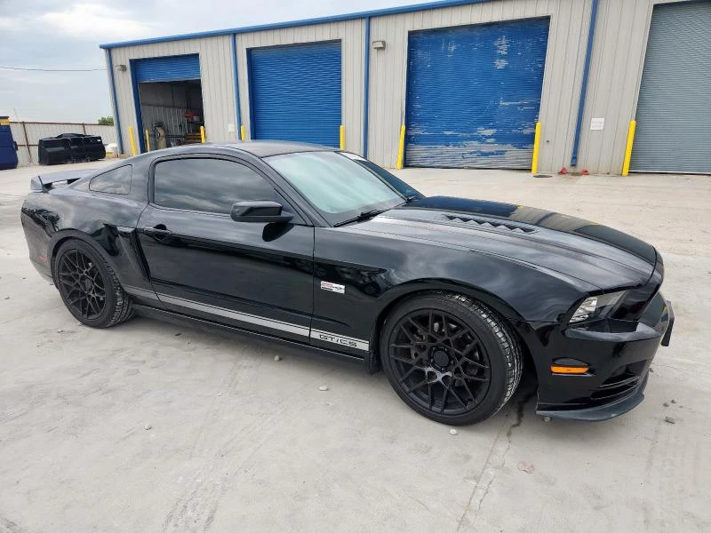 Ford Mustang GT - изображение 5