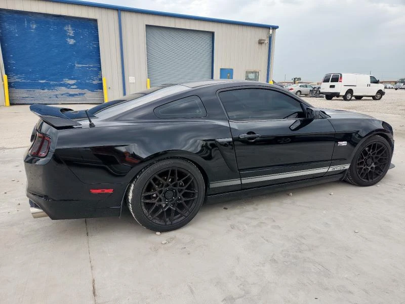Ford Mustang GT - изображение 4