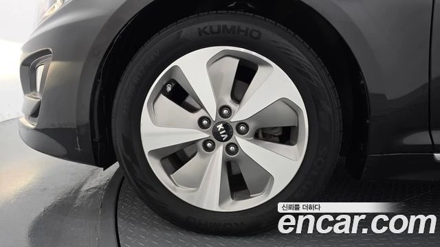 Kia K5, снимка 5 - Автомобили и джипове - 56062876