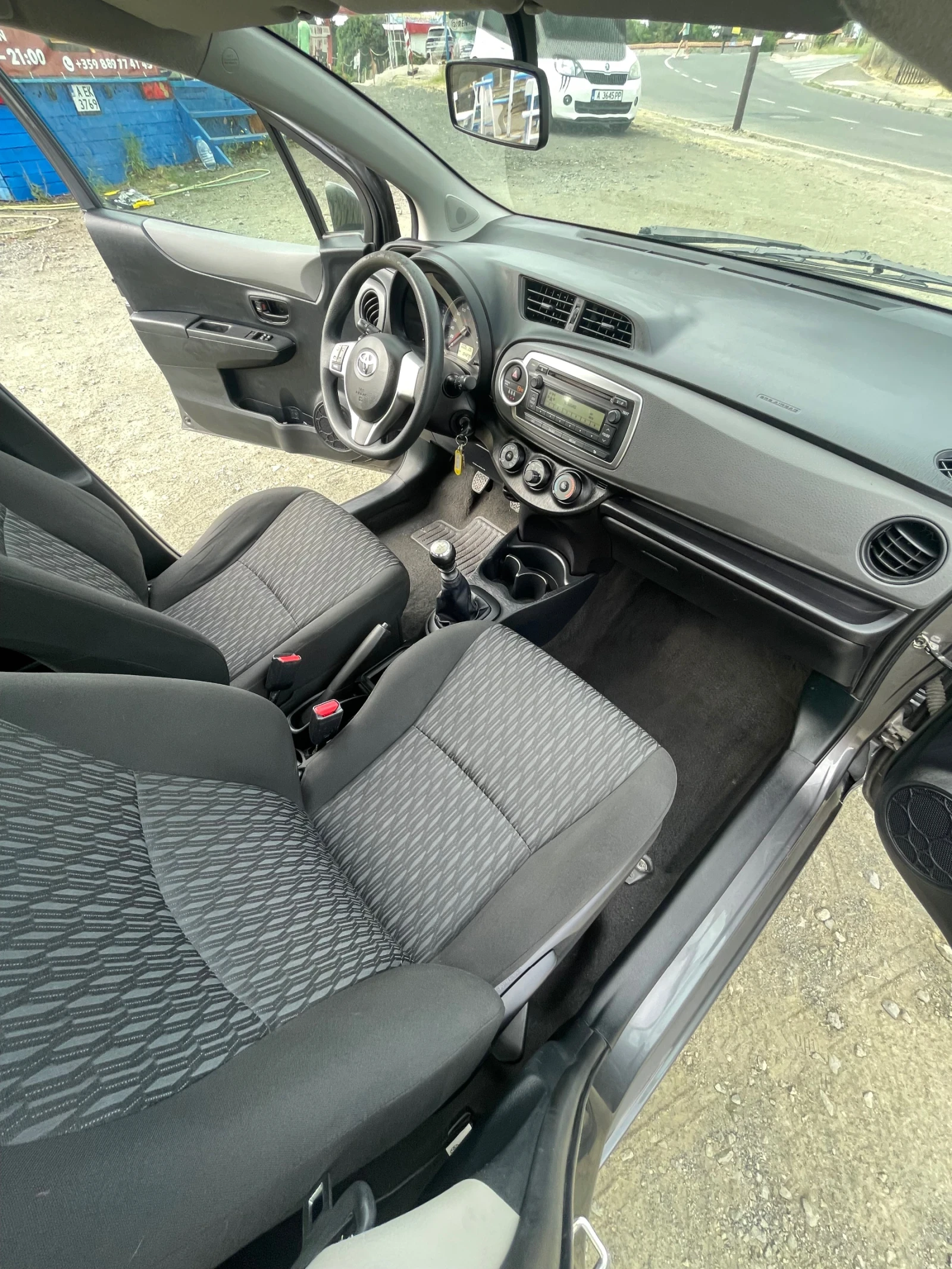 Toyota Yaris 1.4D-90к.с. - изображение 9