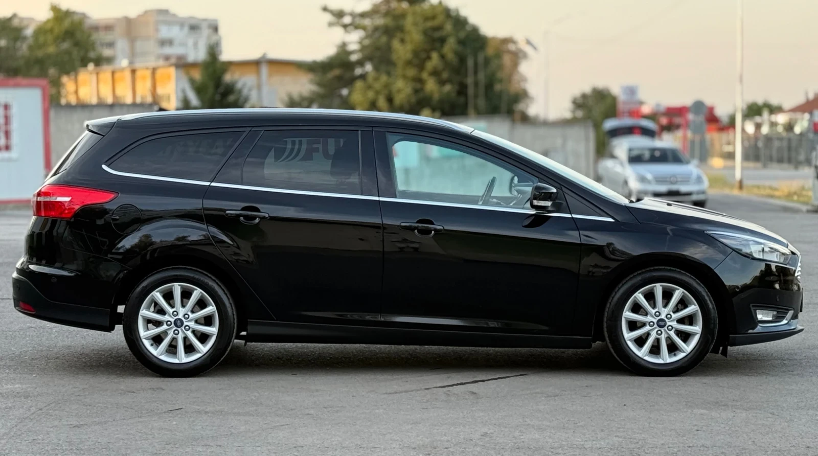 Ford Focus 1.5TDCi 120кс * Titanium* * Навигация* * Face-Lift - изображение 8