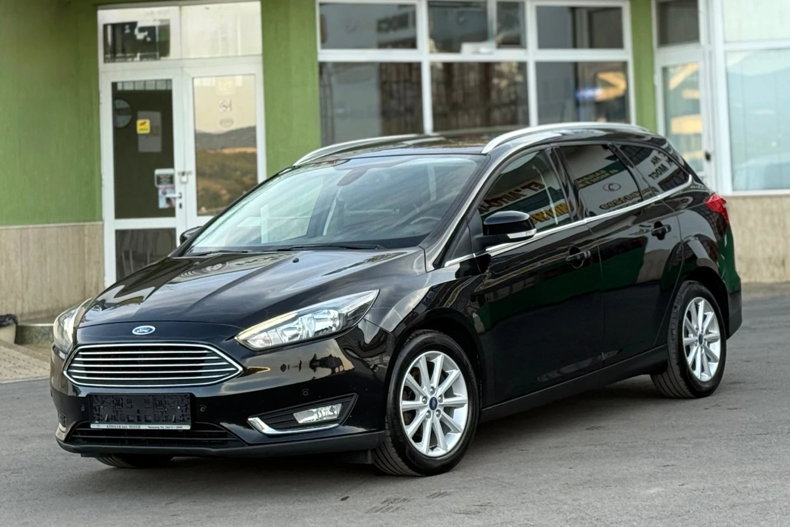 Ford Focus 1.5TDCi 120кс * Titanium* * Навигация* * Face-Lift - изображение 3