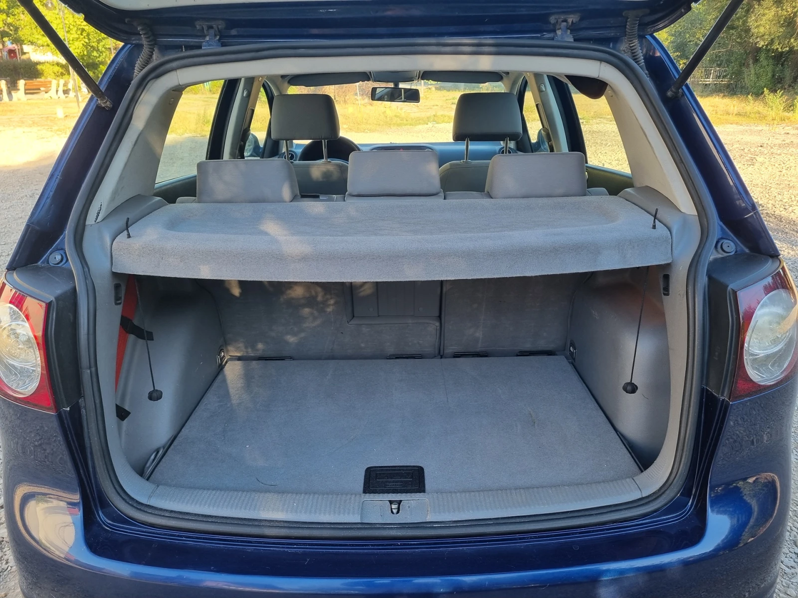 VW Golf Plus 1.9TDI, 90k.c - изображение 9
