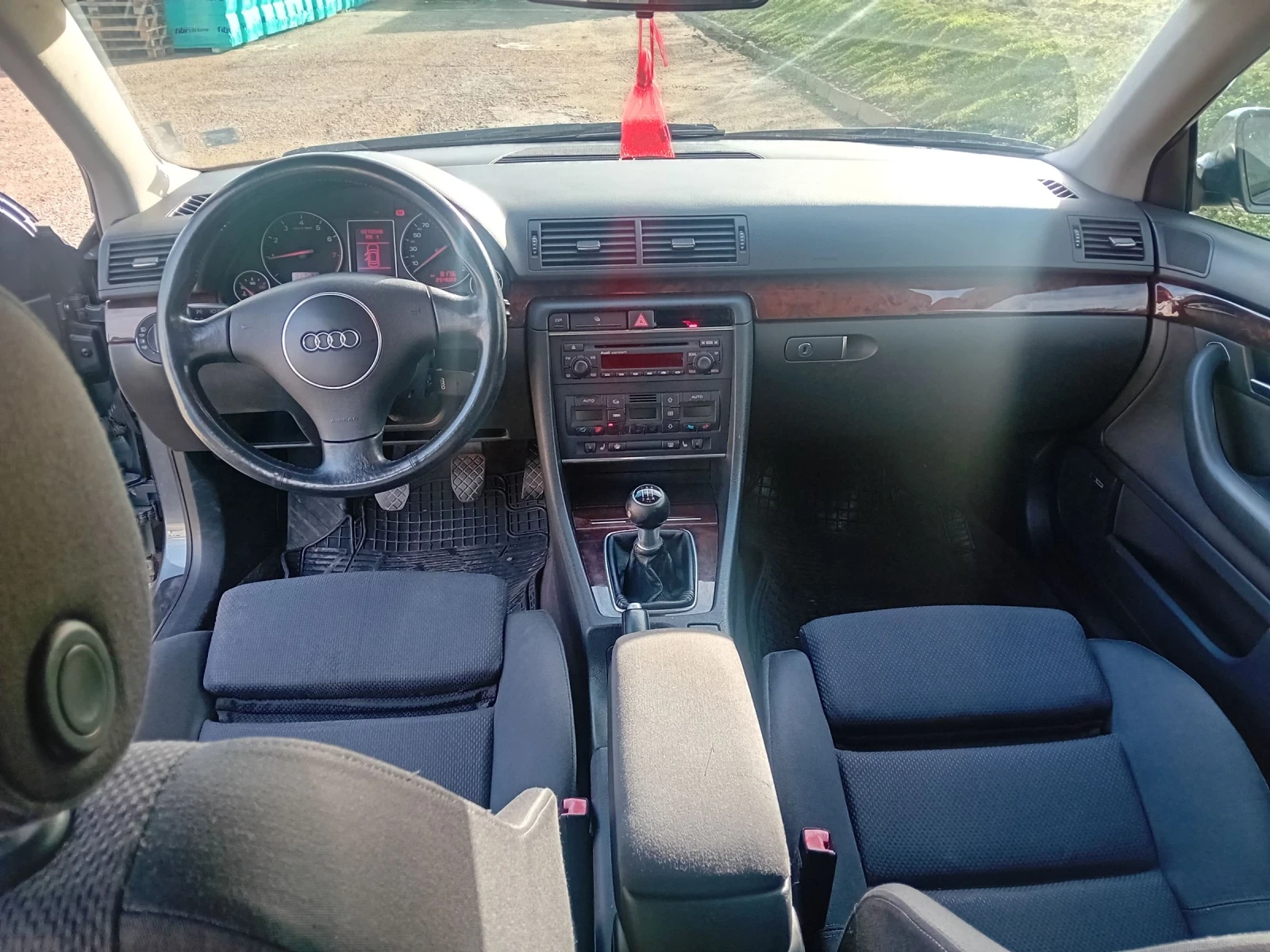 Audi A4 3.0i - изображение 2