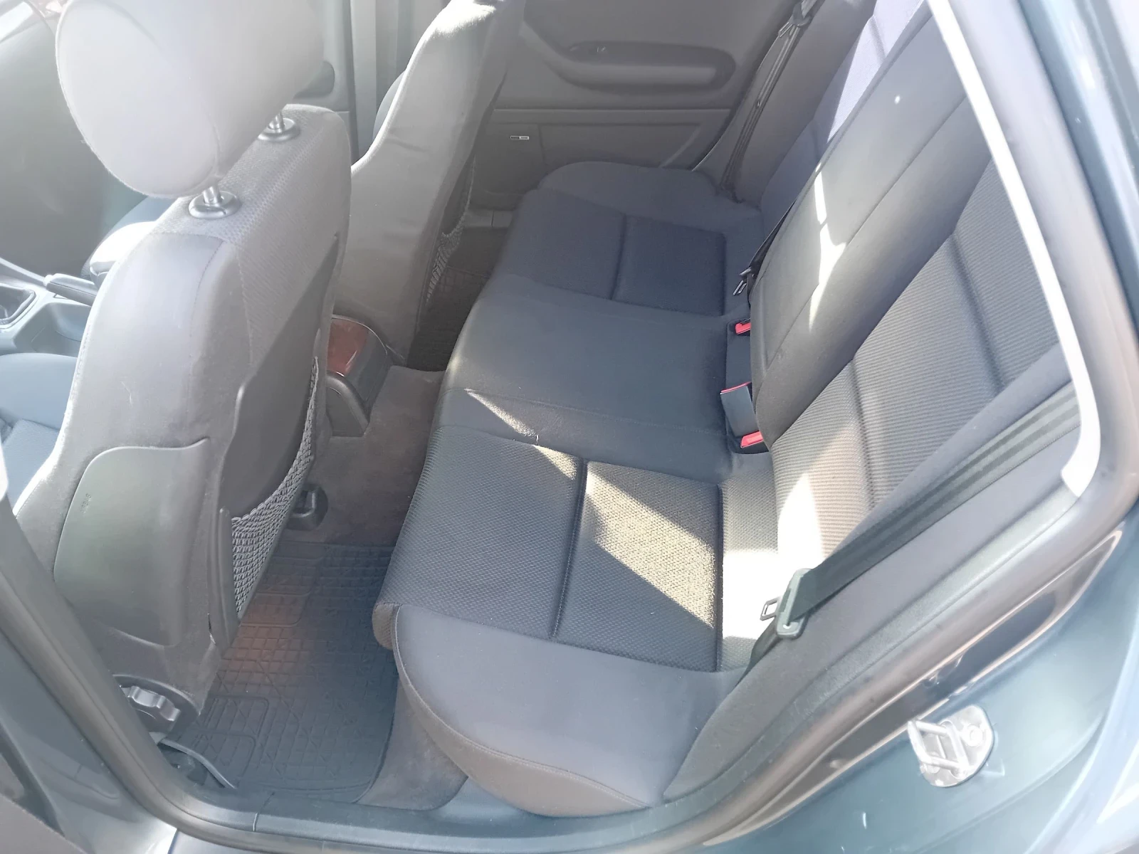 Audi A4 3.0i - изображение 3