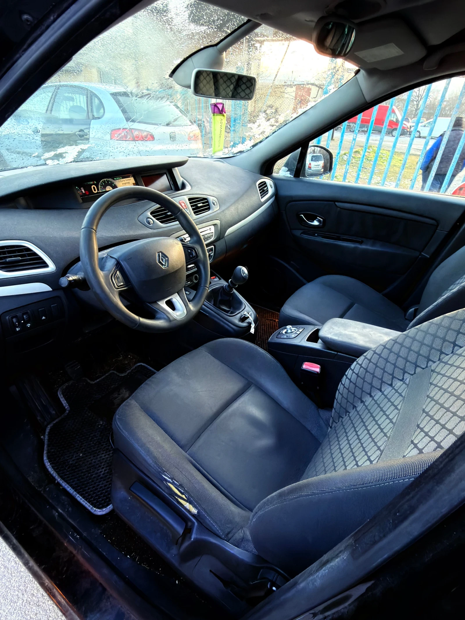 Renault Grand scenic 1.5dci 7������ | Mobile.bg � ����������� 13