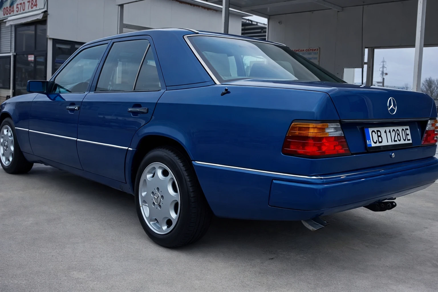 Mercedes-Benz 124 E300D АВТОМАТИК НИВОМАТ КЛИМАТРОНИК  ЦЕНА ДО 30.03, снимка 4 - Автомобили и джипове - 53852801