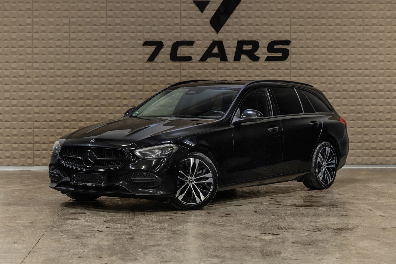 Mercedes-Benz C 300 D* AMG Line * EQ Boost 9G-tronic * AppleCar Play | Mobile.bg � ����������� 1