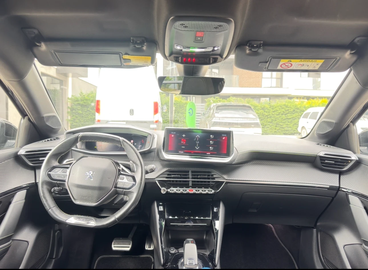 Peugeot 208 GT-line 1.2-100к.с, Automatic, Distronic, снимка 10 - Автомобили и джипове - 54090783