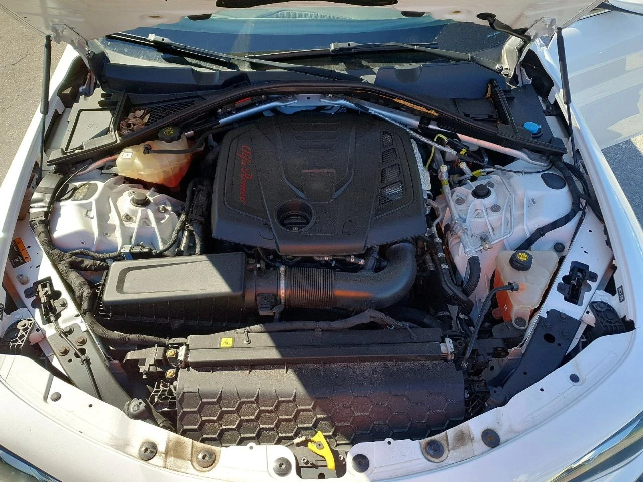 Alfa Romeo Giulia 2.0l Ti, снимка 11 - Автомобили и джипове - 54241460