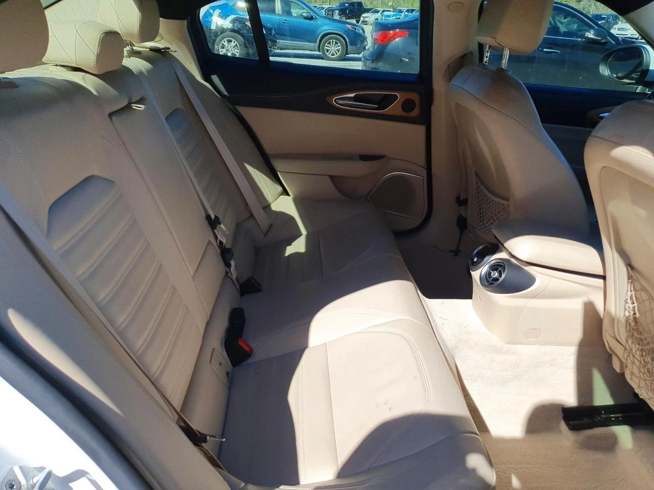 Alfa Romeo Giulia 2.0l Ti, снимка 10 - Автомобили и джипове - 54241460