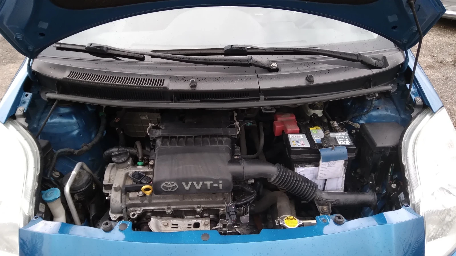 Toyota Yaris 1.3 I  87кс.Бензин, снимка 8 - Автомобили и джипове - 54296962