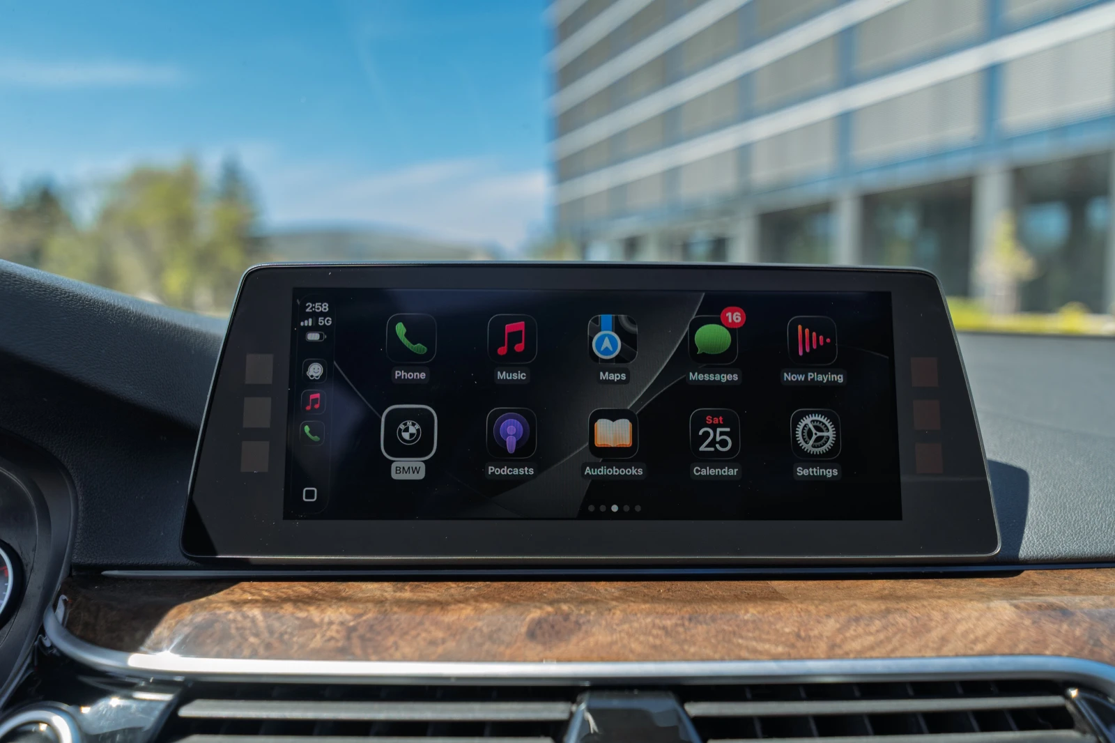 BMW 530 i xDrive, снимка 10 - Автомобили и джипове - 54312978