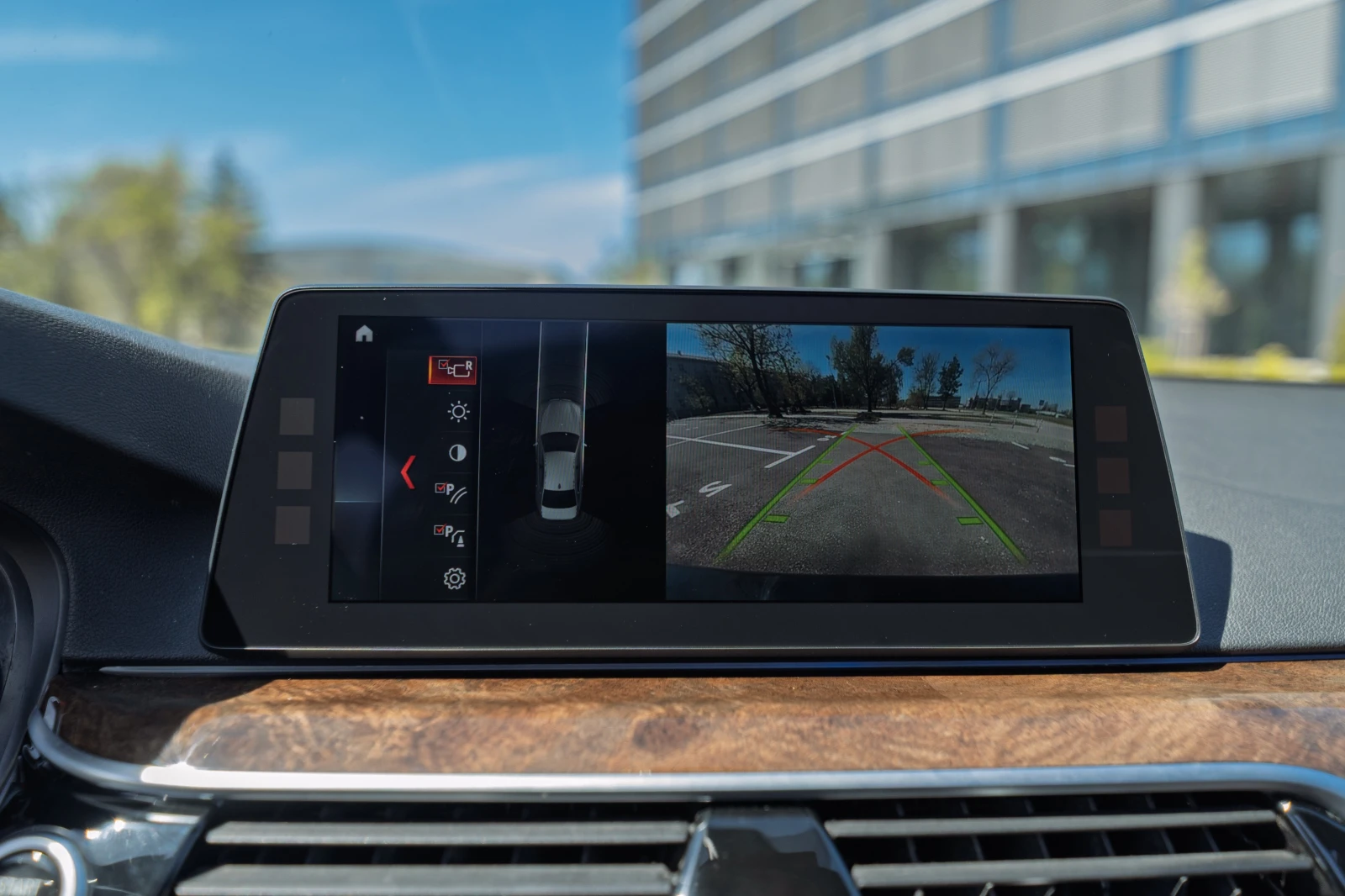 BMW 530 i xDrive, снимка 11 - Автомобили и джипове - 54312978