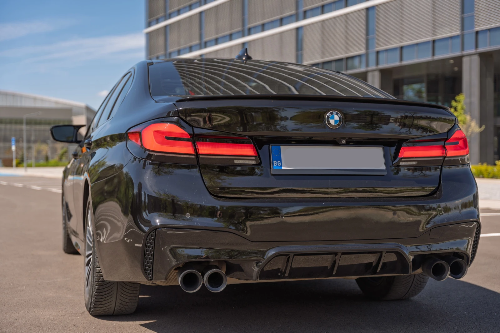 BMW 530 i xDrive, снимка 13 - Автомобили и джипове - 54312978