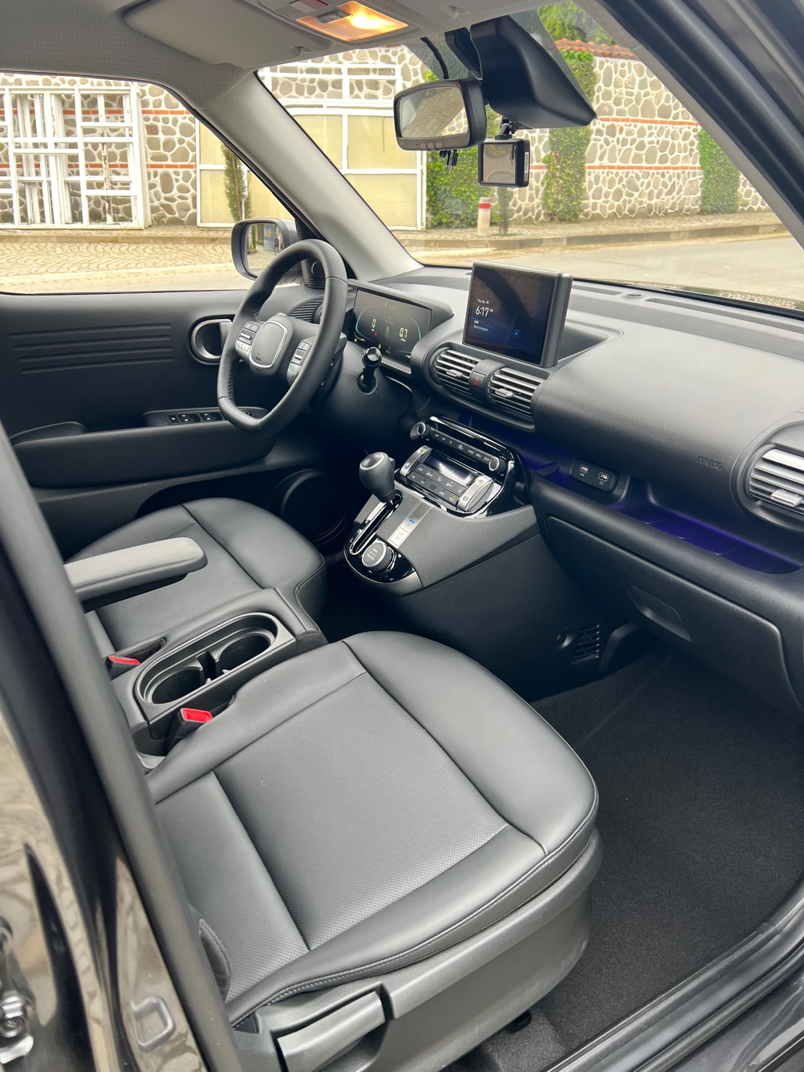 Hyundai Inster 1.0* MPI* , снимка 8 - Автомобили и джипове - 54390640