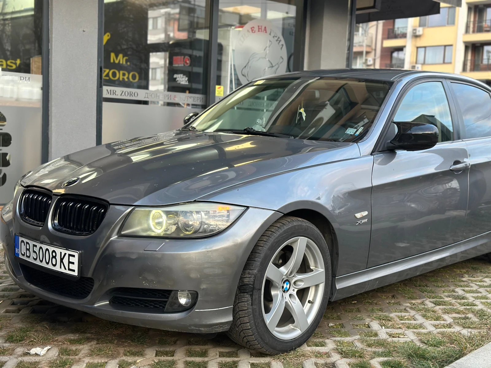 BMW 320