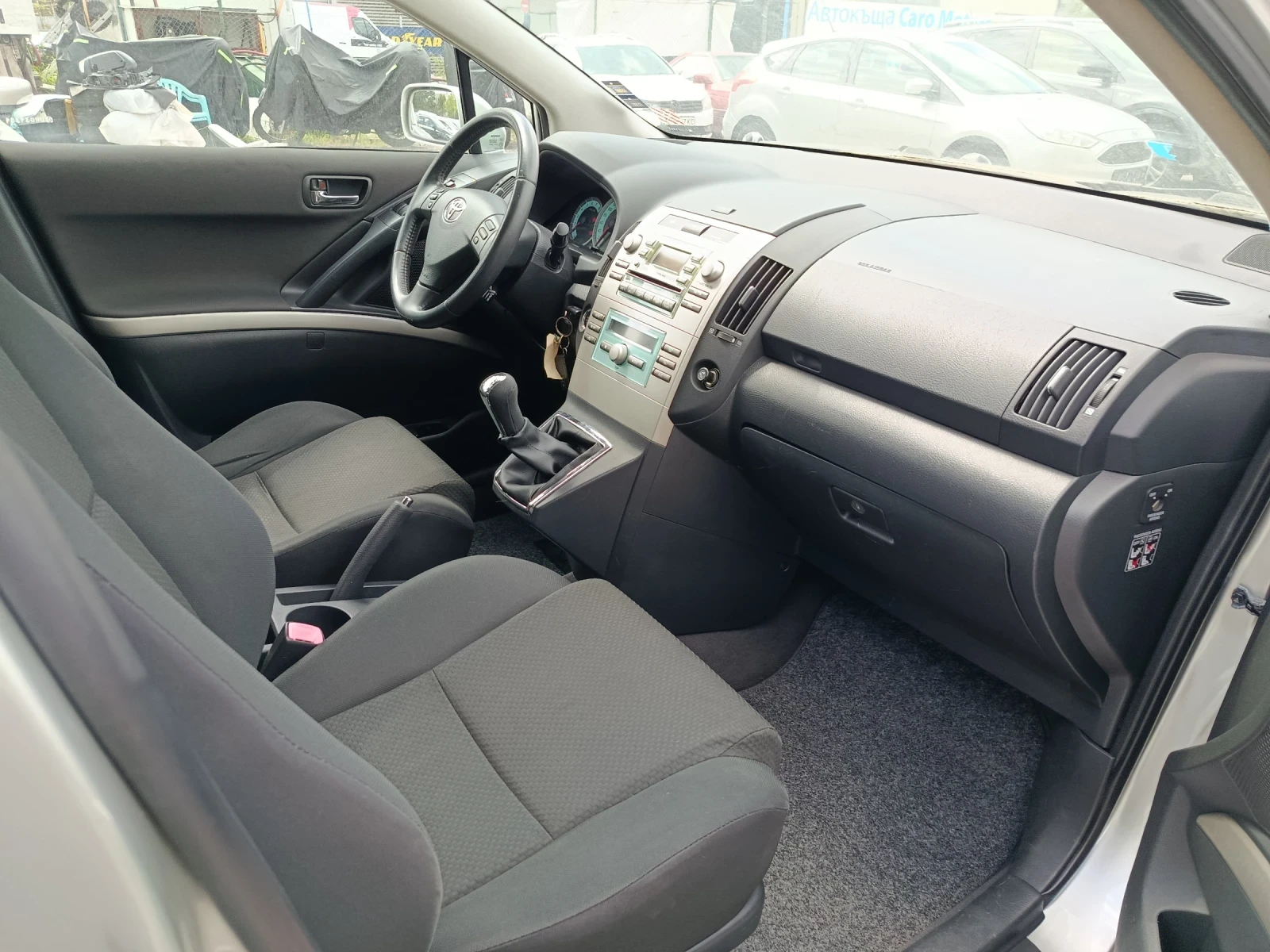 Toyota Corolla verso 1.6VVTI* Нов внос* Италия* , снимка 9 - Автомобили и джипове - 54571970