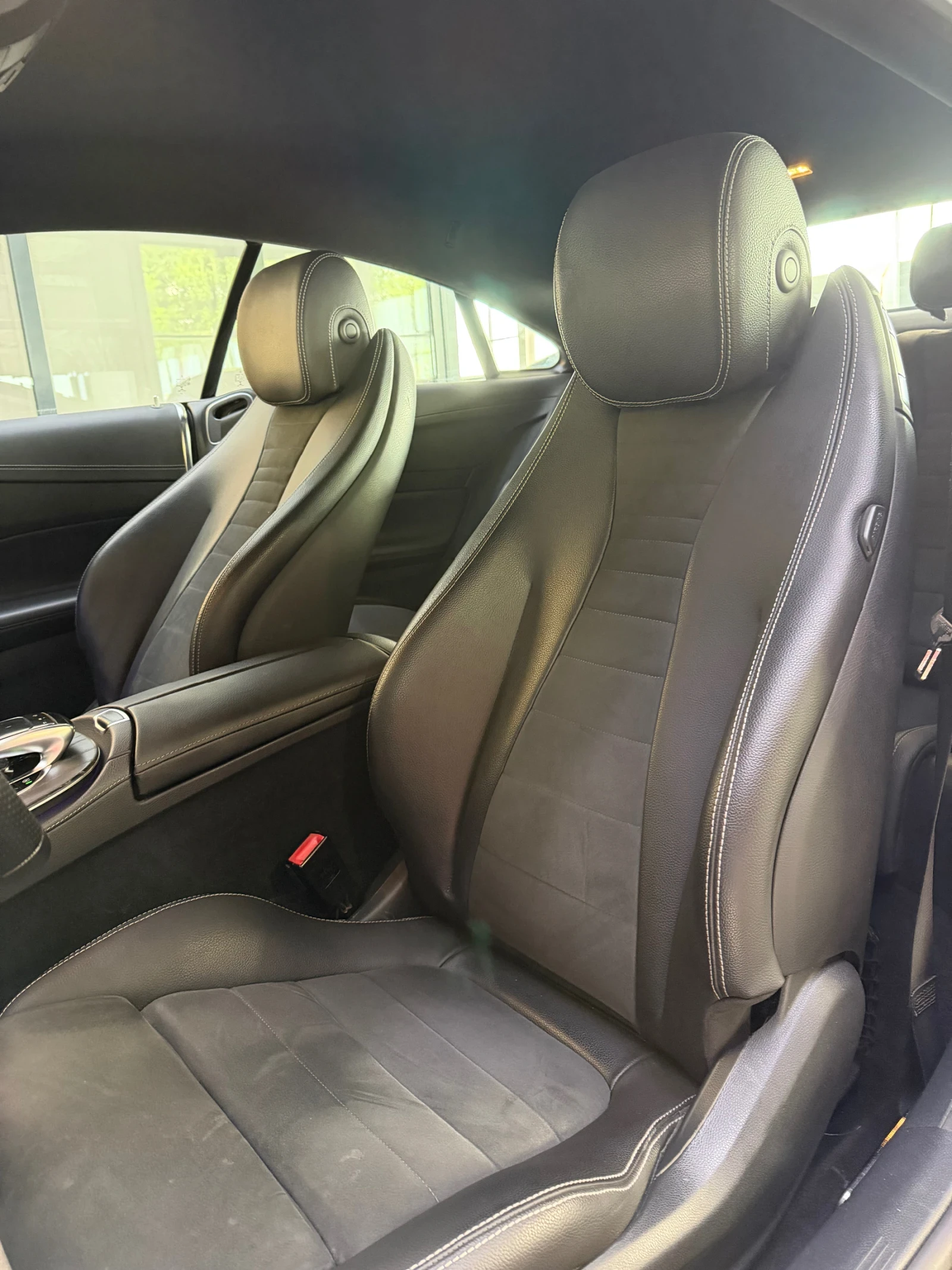 Mercedes-Benz E 220 d COUPE * AMG * BURMESTER * LED * КАМЕРА * , снимка 11 - Автомобили и джипове - 54695376