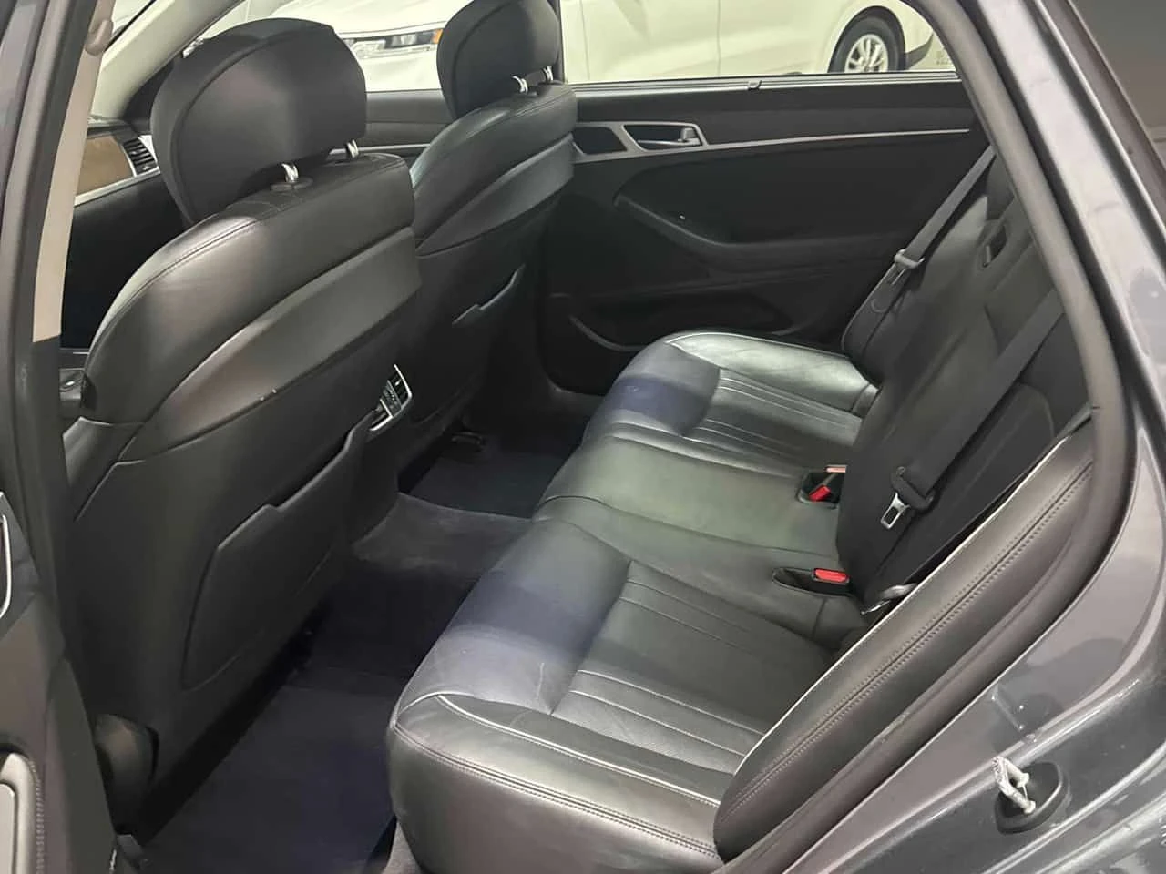 Hyundai Genesis | Luxury | ДВА КЛЮЧА | ПАНОРАМА | ПОДГРЕВ | , снимка 15 - Автомобили и джипове - 54756459
