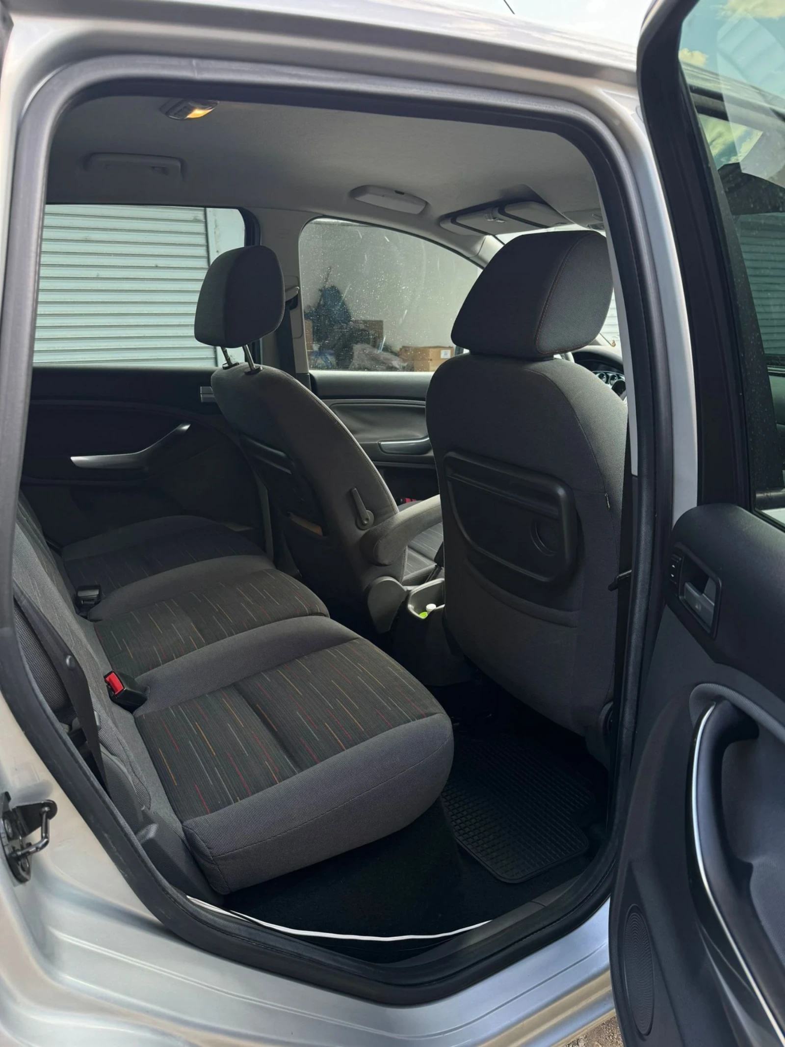 Ford C-max 2.0, снимка 13 - Автомобили и джипове - 54811371