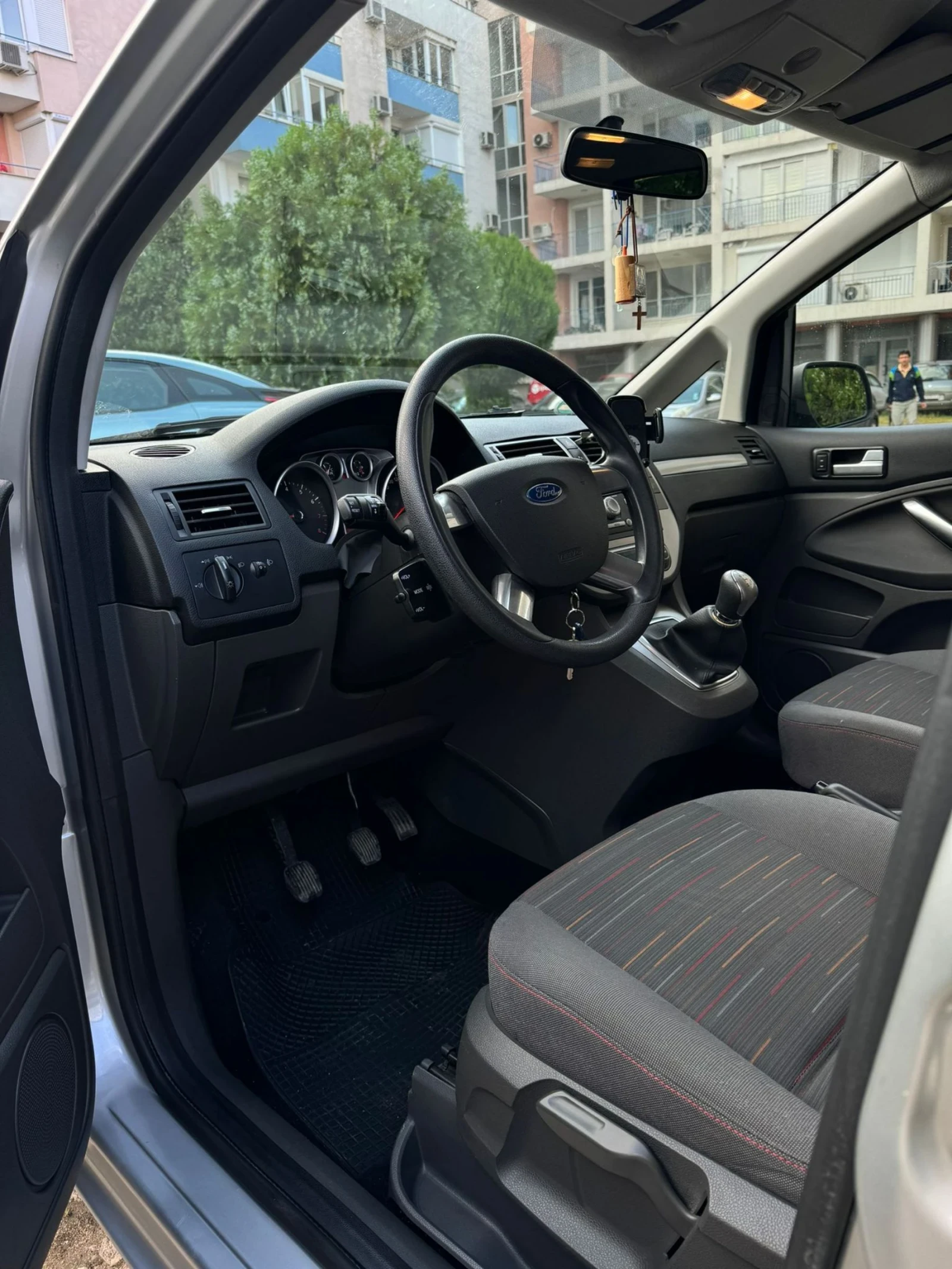 Ford C-max 2.0, снимка 9 - Автомобили и джипове - 54811371