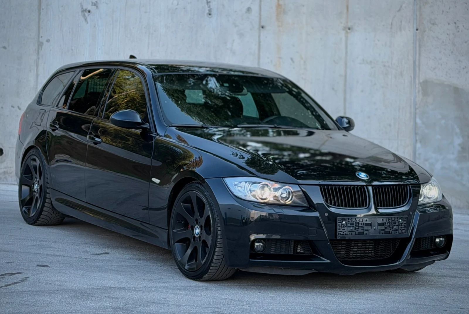 BMW 325 M57 197к.с * М-Пакет* * Навигация* * Камера* Swiss