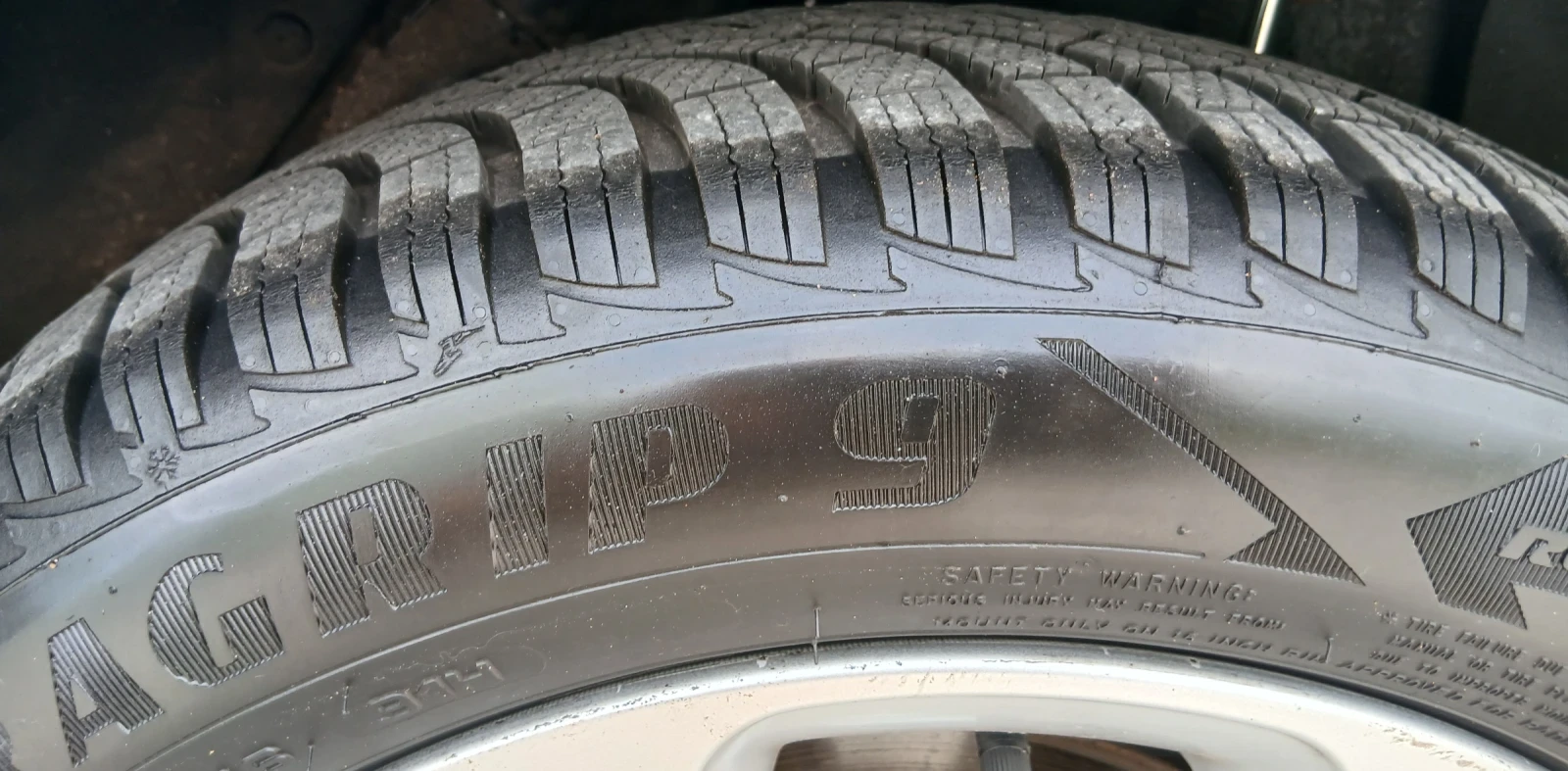 Kia Carens 1.6 135к.с. 6+ 1 м. Камера, снимка 15 - Автомобили и джипове - 55067857