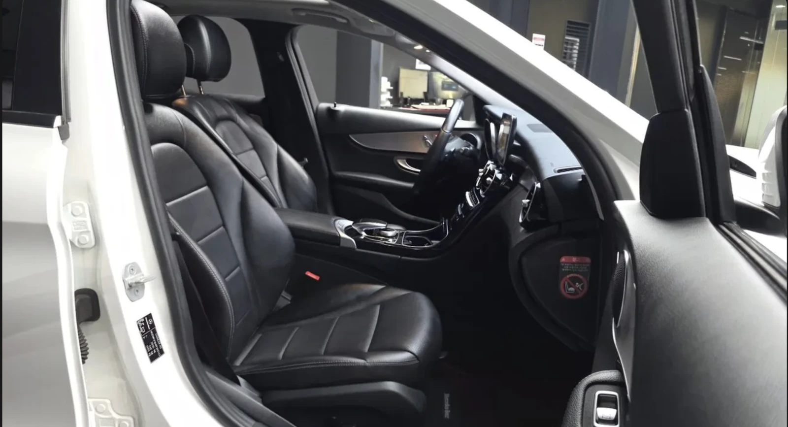 Mercedes-Benz C 200 �������| �������| TEM����� | Mobile.bg � ����������� 10