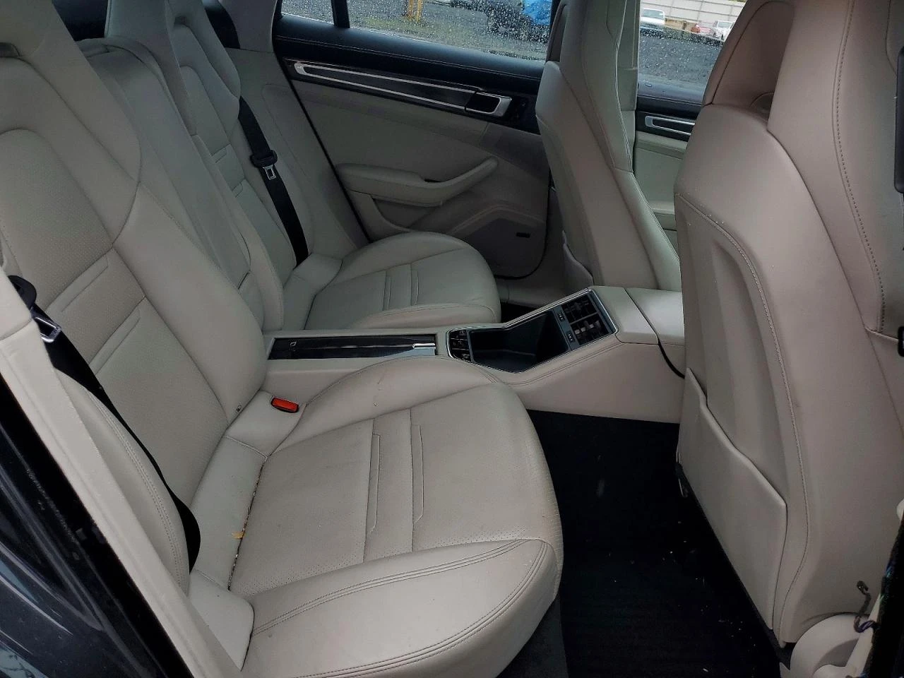 Porsche Panamera Turbo* AWD* ПОДГРЕВ* ОБДУХВАНЕ* ПАНОРАМА* BOSE* , снимка 10 - Автомобили и джипове - 55435360