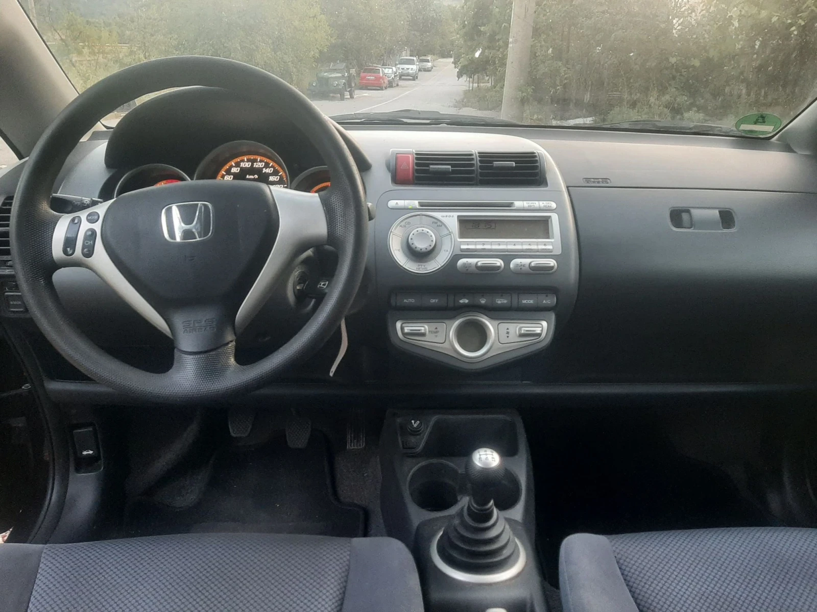 Honda Jazz 1.4i KLIMATRON FEIS EVRO 4, снимка 10 - Автомобили и джипове - 55613157