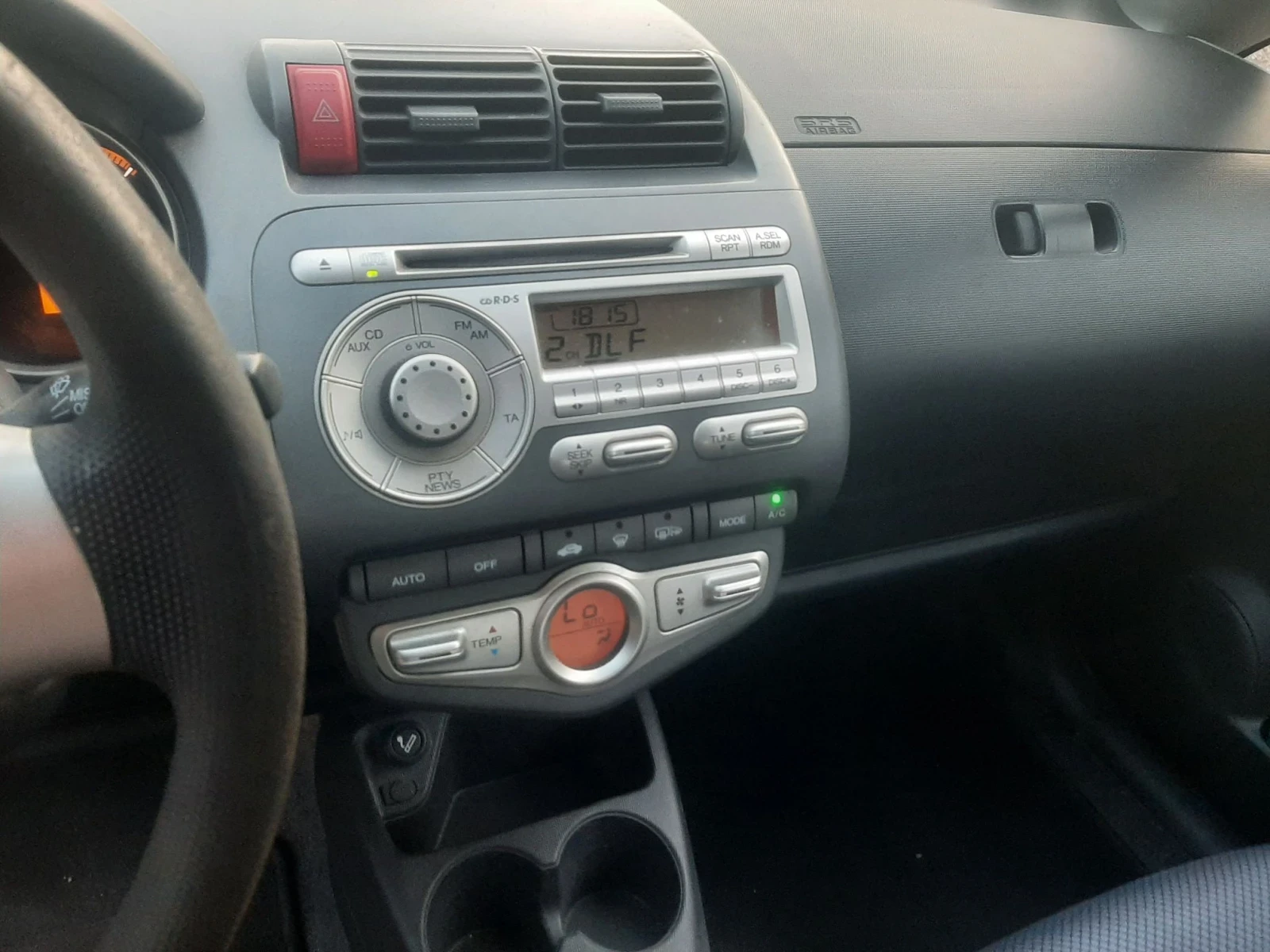Honda Jazz 1.4i KLIMATRON FEIS EVRO 4, снимка 11 - Автомобили и джипове - 55613157