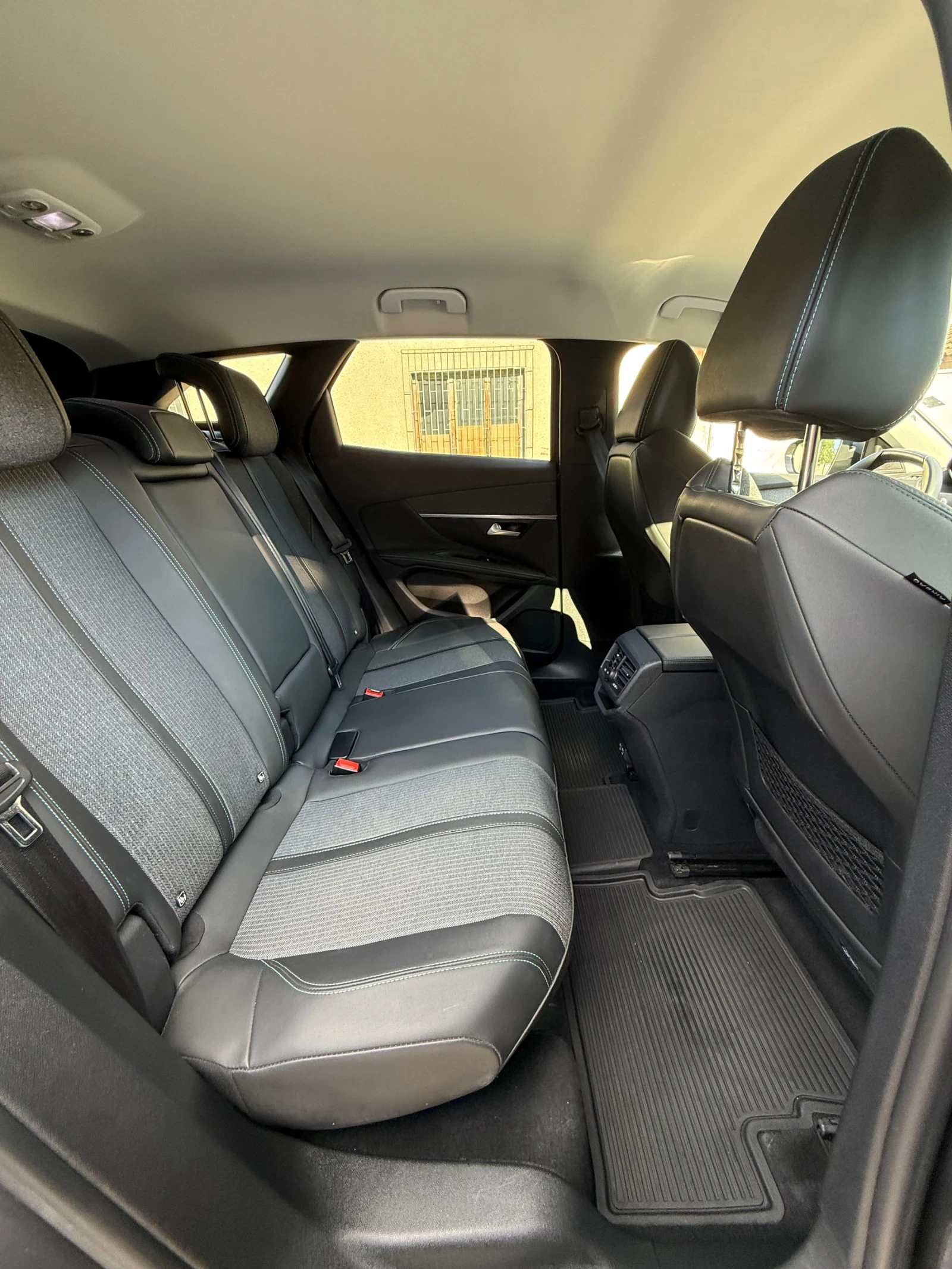 Peugeot 3008 ALLURE PACK, снимка 11 - Автомобили и джипове - 55528748