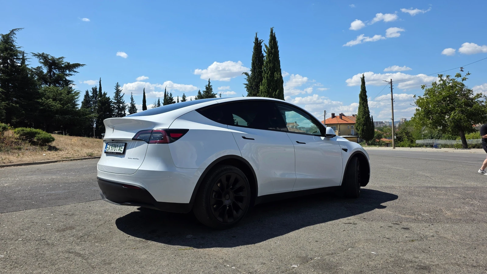 Tesla Model Y Long Range, снимка 3 - Автомобили и джипове - 55674828
