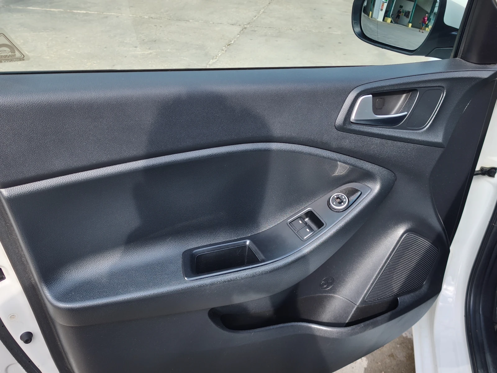 Hyundai I20, снимка 10 - Автомобили и джипове - 55838673