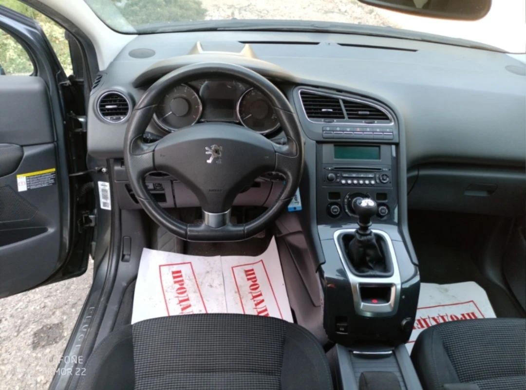 Peugeot 5008 1.6 petrol/ panorama - 7 места, снимка 10 - Автомобили и джипове - 56230037