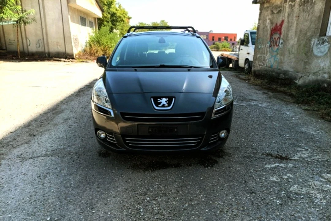 Peugeot 5008 1.6 petrol/ panorama - 7 места, снимка 2 - Автомобили и джипове - 56230037