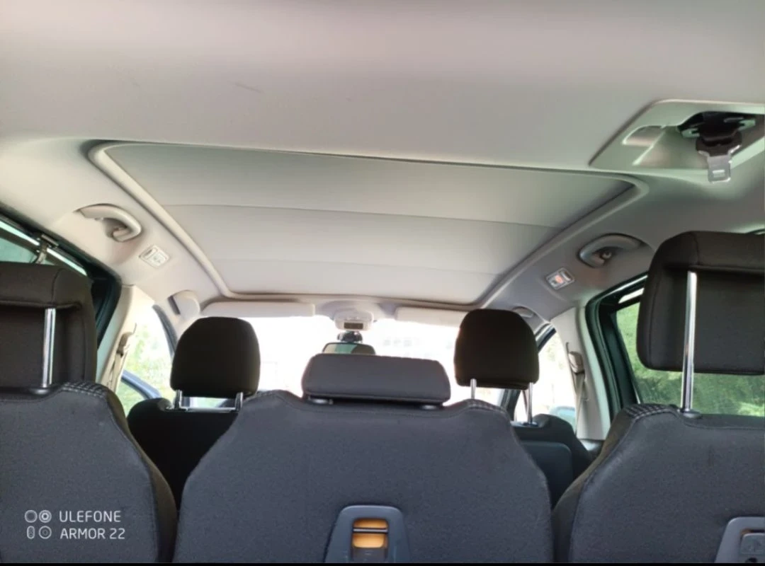 Peugeot 5008 1.6 petrol/ panorama - 7 места, снимка 14 - Автомобили и джипове - 56230037