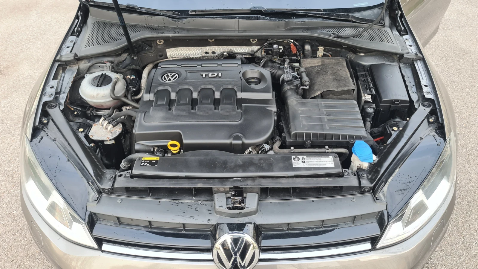 VW Golf High line TDI 110кс, снимка 7 - Автомобили и джипове - 56251335