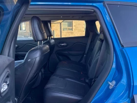 Jeep Cherokee * Trailhawk Elite * CARFAX * ОПЦИЯ ЗА ФИНАНСИРАНЕ , снимка 12