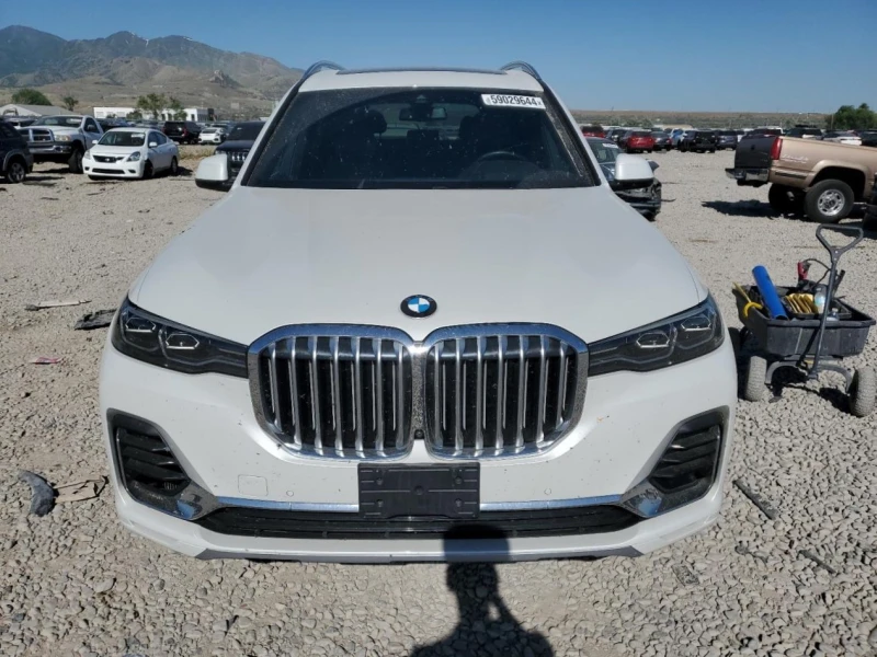 BMW X7 xDrive40i Harman/Kardon* масаж* Apple CarPlay* пан, снимка 1 - Автомобили и джипове - 47213540