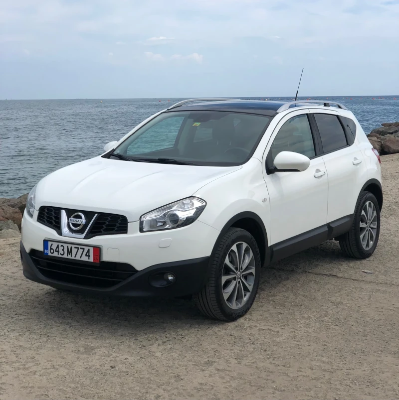 Nissan Qashqai 2.0i 4x4 Automat Full Swiss, снимка 1 - Автомобили и джипове - 47231596